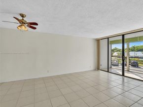 20500 W Country Club Dr 203, Aventura FL 33180
