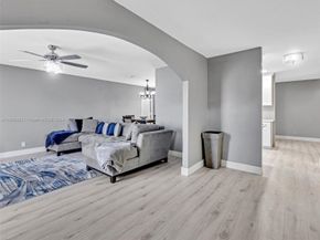 1020 NW 48th Pl, Deerfield Beach FL 33064
