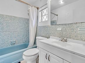 1020 NW 48th Pl, Deerfield Beach FL 33064