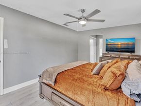 1020 NW 48th Pl, Deerfield Beach FL 33064