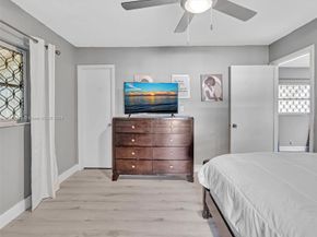 1020 NW 48th Pl, Deerfield Beach FL 33064