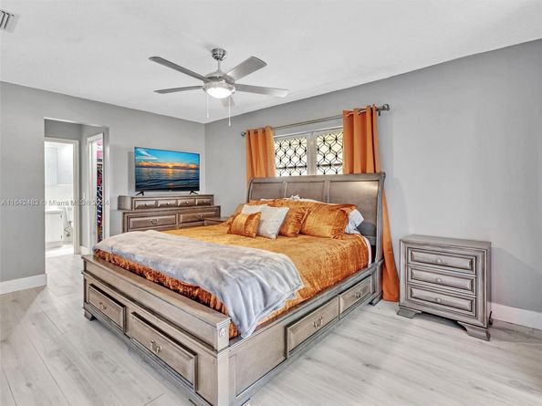 1020 NW 48th Pl, Deerfield Beach FL 33064