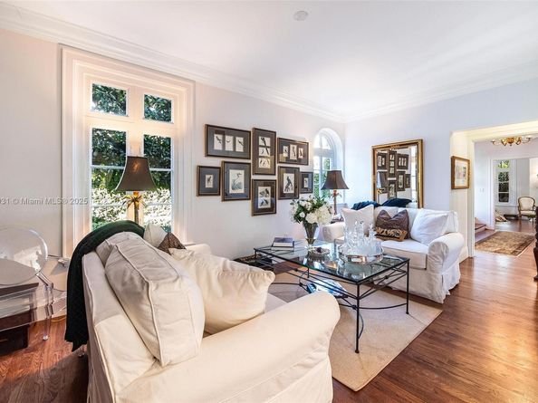 1033 Hardee Rd, Coral Gables FL 33146