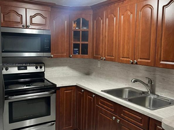 20 SW 108th Ave F7, Sweetwater FL 33174