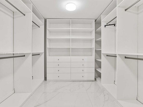 2000 Island Blvd PH5, Aventura FL 33160