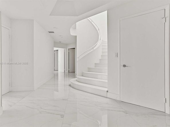2000 Island Blvd PH5, Aventura FL 33160