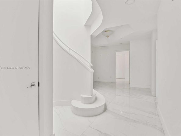 2000 Island Blvd PH5, Aventura FL 33160