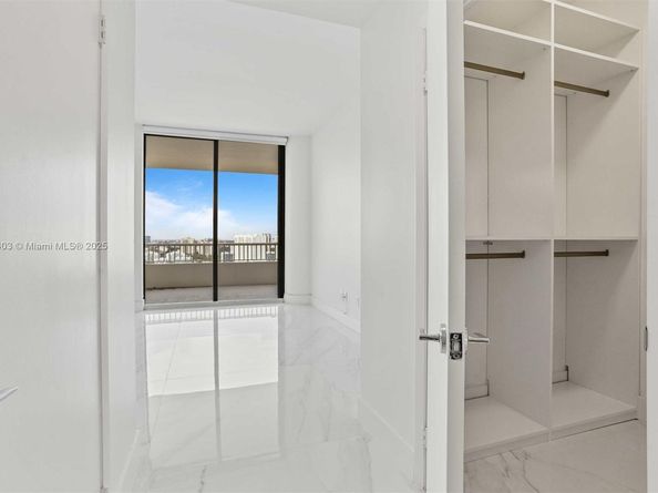 2000 Island Blvd PH5, Aventura FL 33160