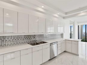 2000 Island Blvd PH5, Aventura FL 33160