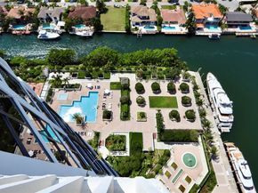 1000 Island Blvd PH2, Aventura FL 33160