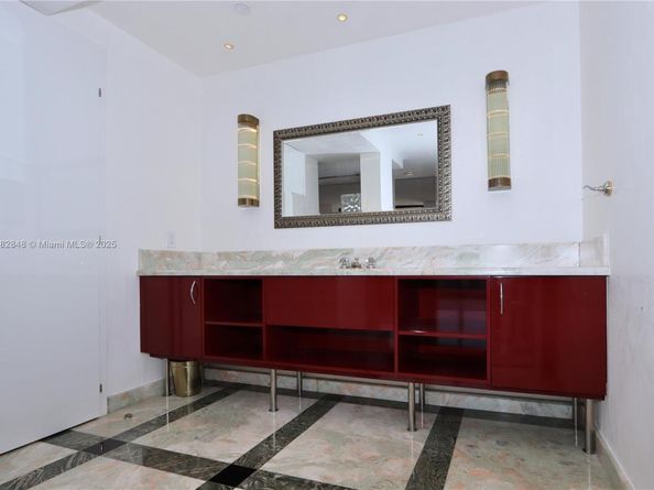 1000 Island Blvd PH2, Aventura FL 33160