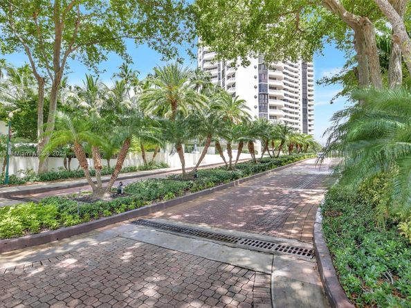 1000 Island Blvd PH2, Aventura FL 33160