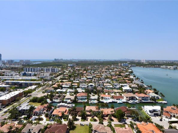 1000 Island Blvd PH2, Aventura FL 33160