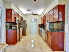 Undisclosed Address #A11974351, Palmetto Bay FL 33157