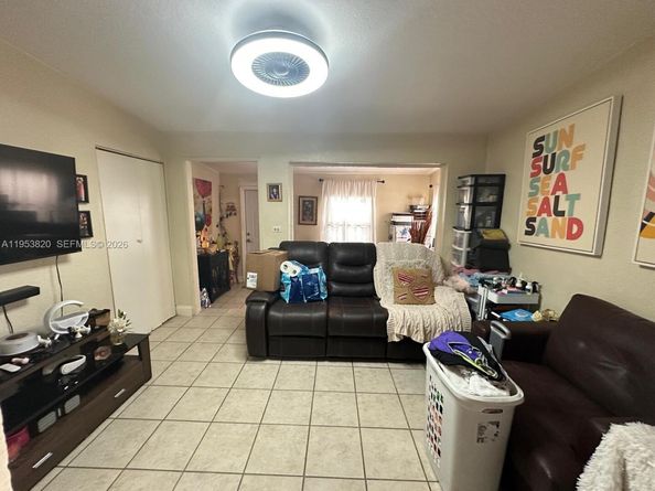 2097 Wilmington St, Opa-Locka FL 33054