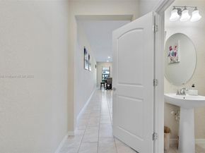 2157 S Appleton Cir S 2157, Oakland Park FL 33309