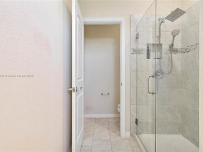 2157 S Appleton Cir S 2157, Oakland Park FL 33309