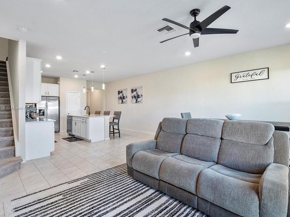2157 S Appleton Cir S 2157, Oakland Park FL 33309
