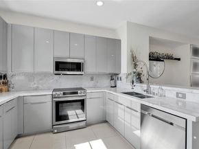 1033 NE 17th Way 1904, Fort Lauderdale FL 33304