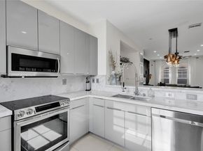 1033 NE 17th Way 1904, Fort Lauderdale FL 33304