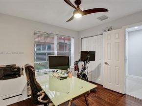 1033 NE 17th Way 1904, Fort Lauderdale FL 33304