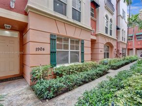 1033 NE 17th Way 1904, Fort Lauderdale FL 33304