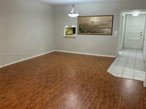 6731 Cypress Rd 110, Plantation FL 33317