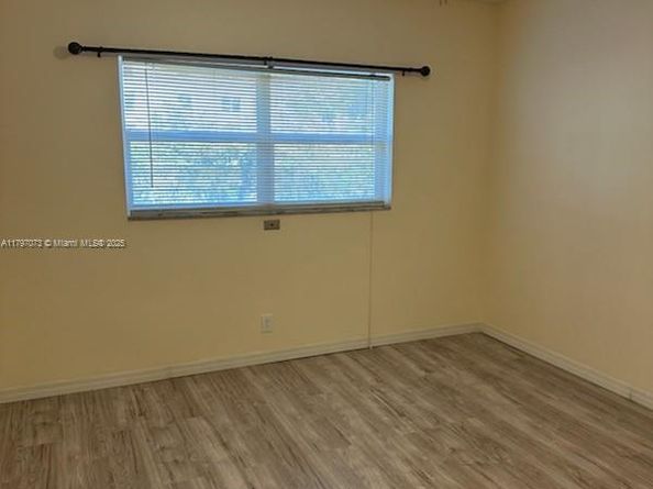 6731 Cypress Rd 110, Plantation FL 33317