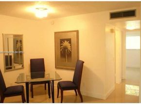 2451 SW 82nd Ave 106, Davie FL 33324