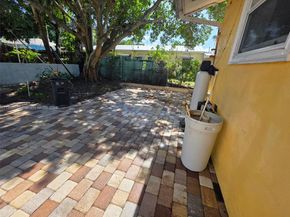 1803 Service Rd, North Palm Beach FL 33408