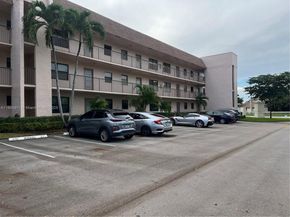 10466 Sunrise Lakes Blvd 108, Sunrise FL 33322