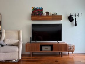 2 NE 44 St, Miami FL 33137