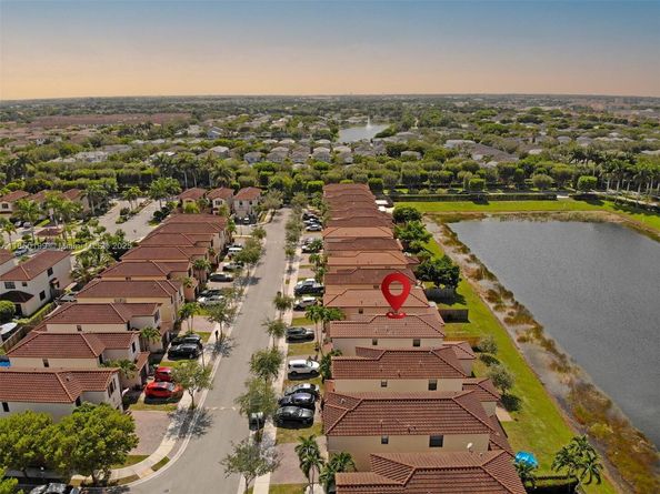 3767 NE 2nd St, Homestead FL 33033