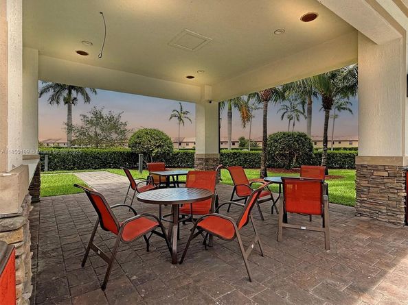 3767 NE 2nd St, Homestead FL 33033