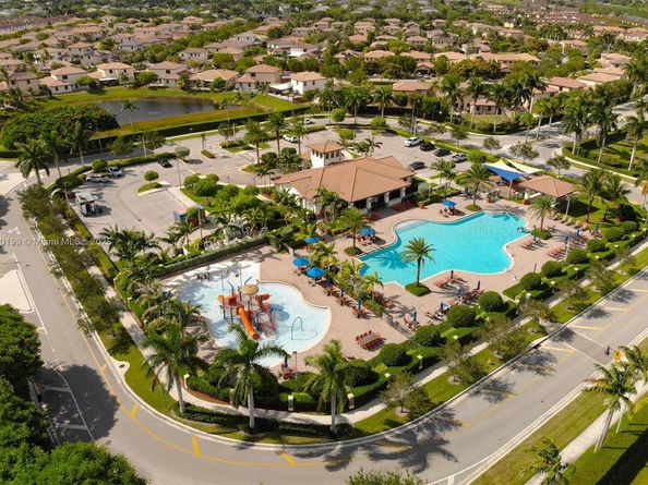 3767 NE 2nd St, Homestead FL 33033