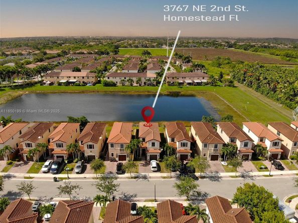 3767 NE 2nd St, Homestead FL 33033