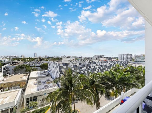 1900 Sunset Harbour Dr 811, Miami Beach FL 33139