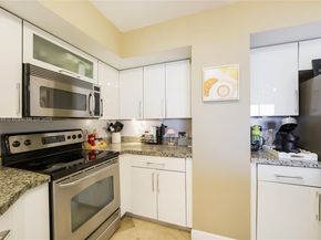 1900 Sunset Harbour Dr 811, Miami Beach FL 33139