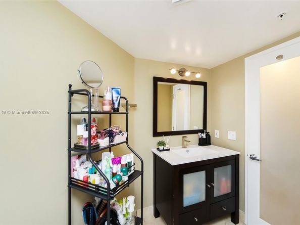 1900 Sunset Harbour Dr 811, Miami Beach FL 33139