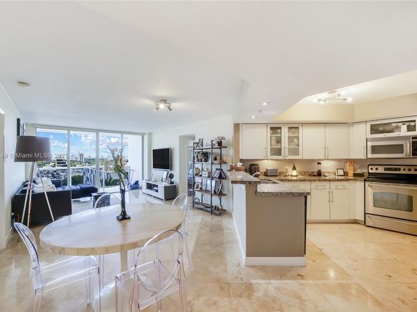 1900 Sunset Harbour Dr 811, Miami Beach FL 33139