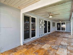 2770 NE 8th Ct, Pompano Beach FL 33062