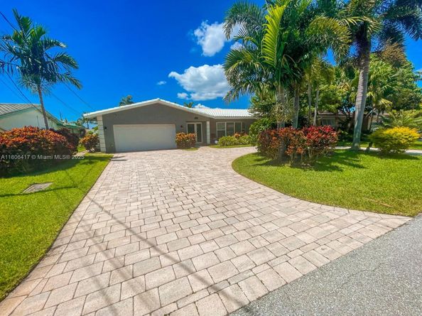 2770 NE 8th Ct, Pompano Beach FL 33062
