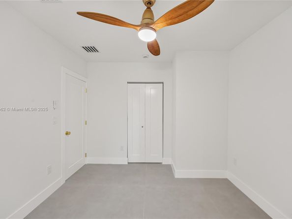 1025 NE 81st St, Miami FL 33138