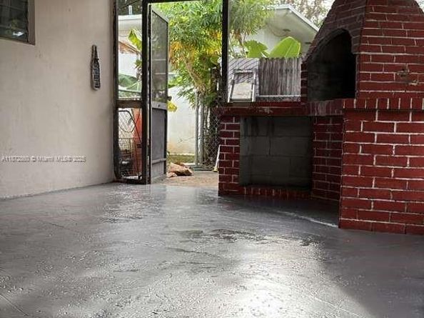 1265 NE 138th St, North Miami FL 33161