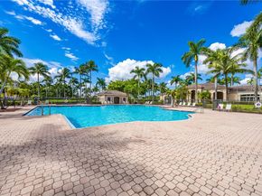 751 SW 191st Ave, Pembroke Pines FL 33029
