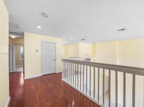 751 SW 191st Ave, Pembroke Pines FL 33029