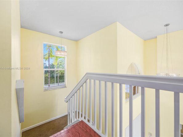 751 SW 191st Ave, Pembroke Pines FL 33029
