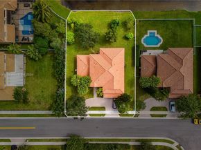 751 SW 191st Ave, Pembroke Pines FL 33029