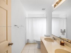 751 SW 191st Ave, Pembroke Pines FL 33029