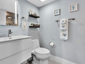 6423 Collins Ave 409, Miami Beach FL 33141